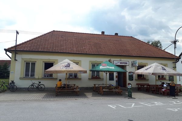 Restaurace Ceb zvenku